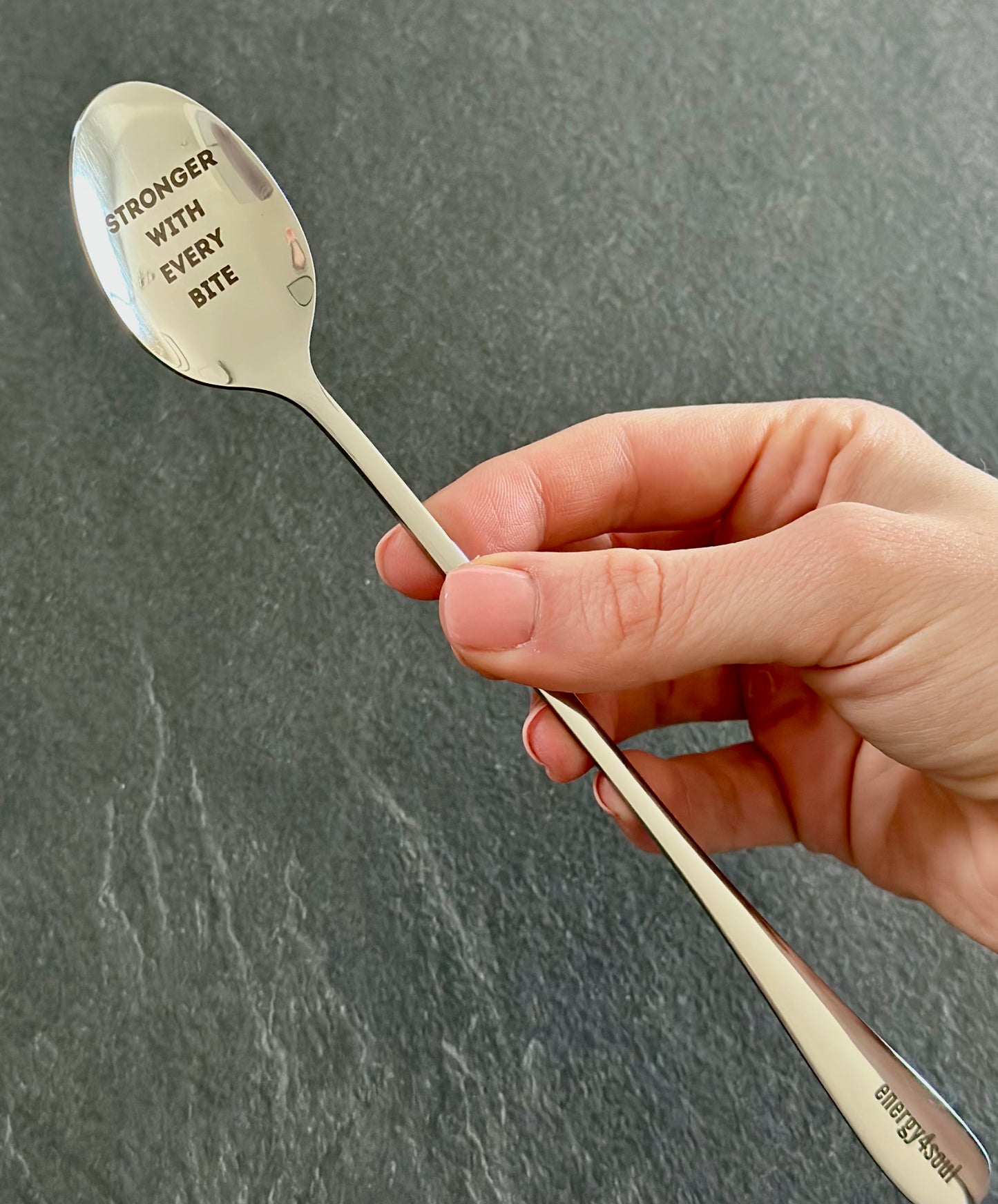 Recovery Löffel: "Stronger with every bite"